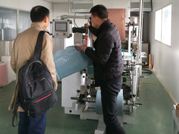 黑膏藥批發(fā)哪家比較好？正規(guī)膏藥廠家需要具備什么實(shí)力？